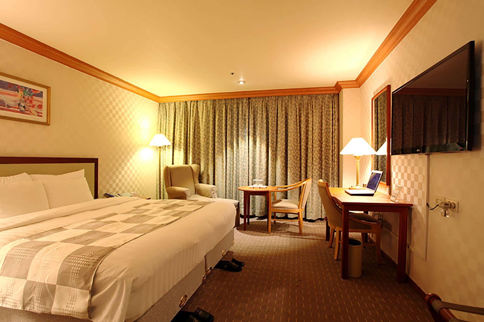 Hotel International Changwon Exterior photo